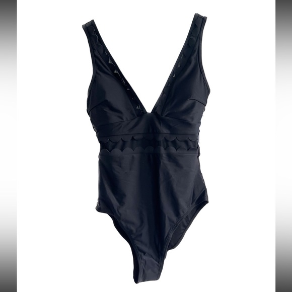 #1- NWT black one piece swimsuit cupshe size small - Picture 2 of 6
